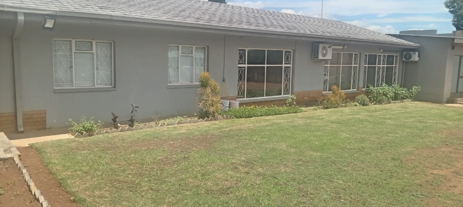 Commercial Property for Sale in Flamwood North West